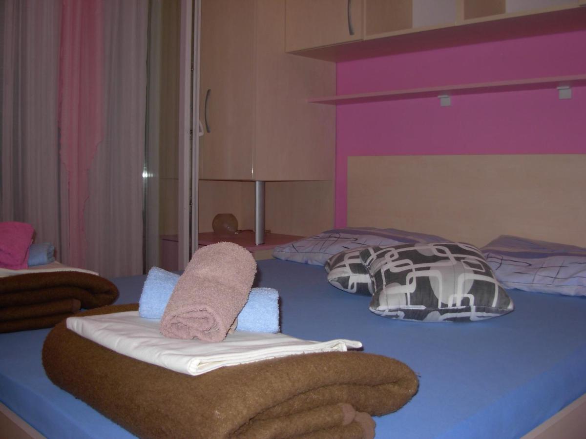 Apartments Kiro Milna  Dış mekan fotoğraf